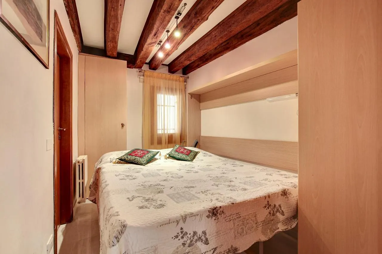 Smeraldo Apartment Loc-03081 Venecia 0*,  Italia