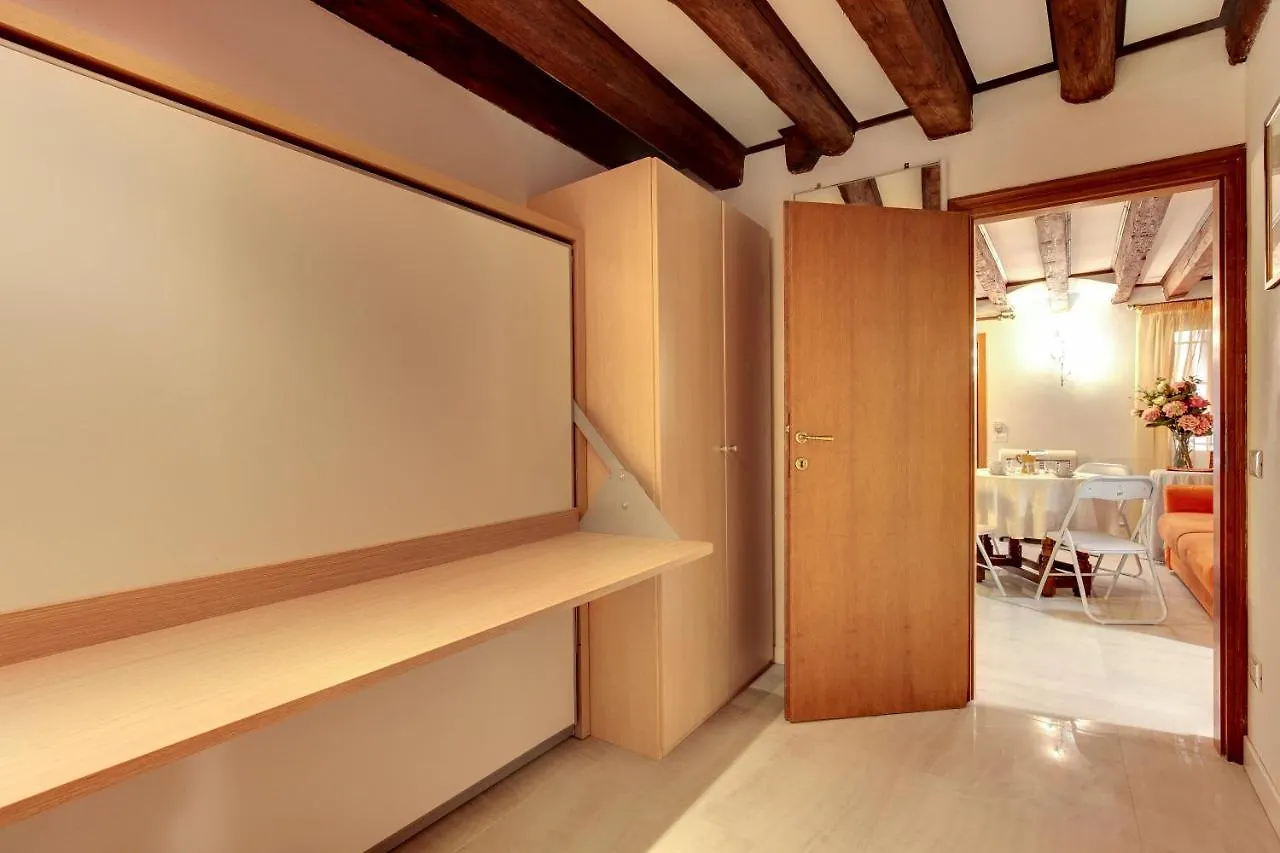 Smeraldo Apartment Loc-03081 Venezia Italia